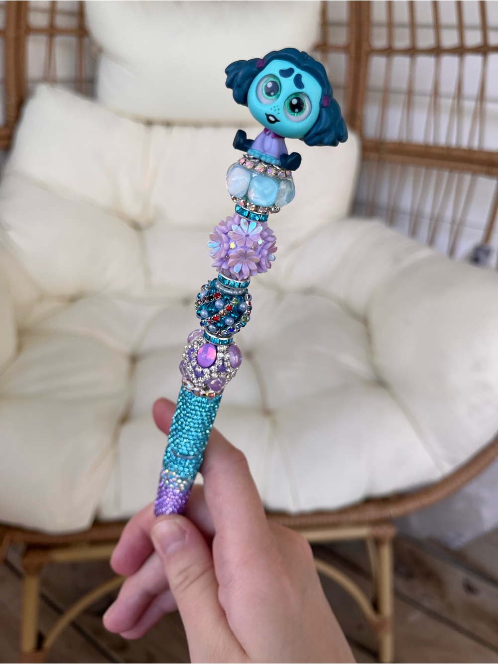 Disney doorable - Disgust Refillable beaded pen